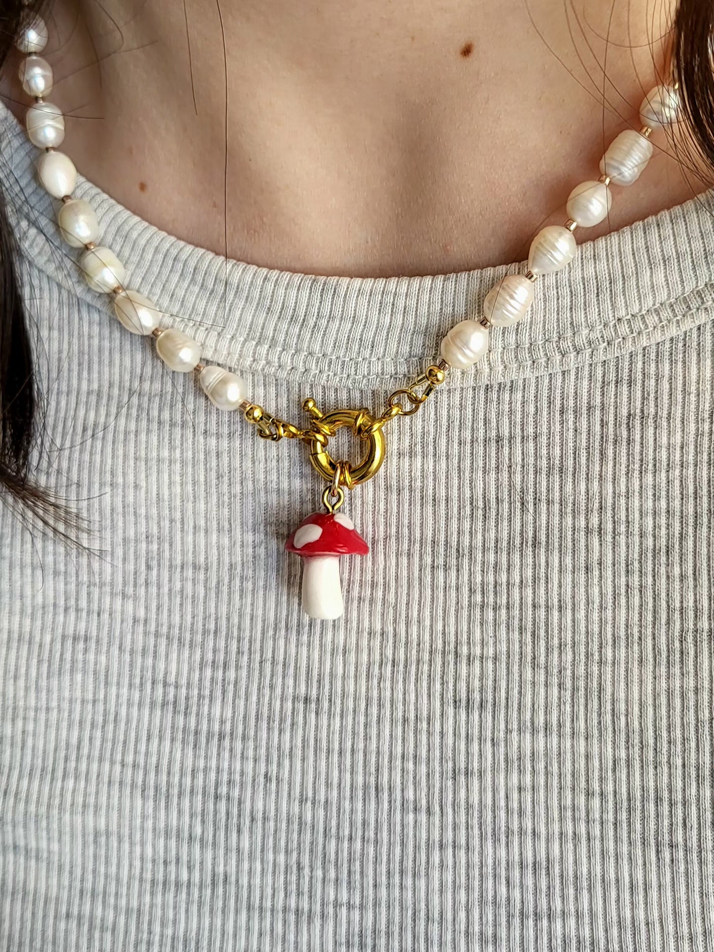 Louna - collier perles d'eau douce charms personnalisables