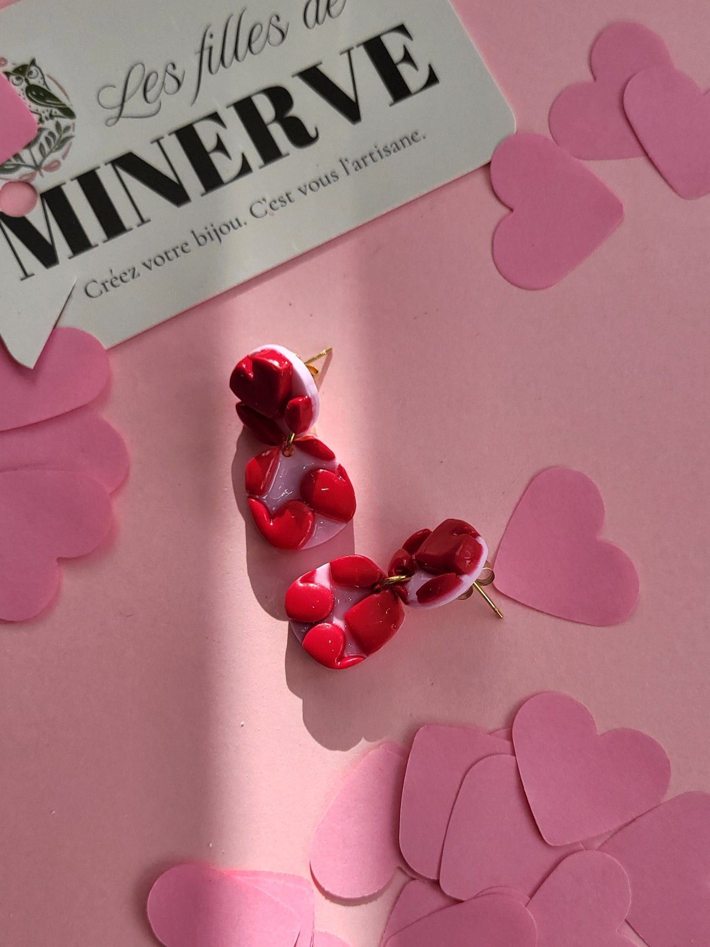 Alba - boucles d'oreilles cœurs en relief