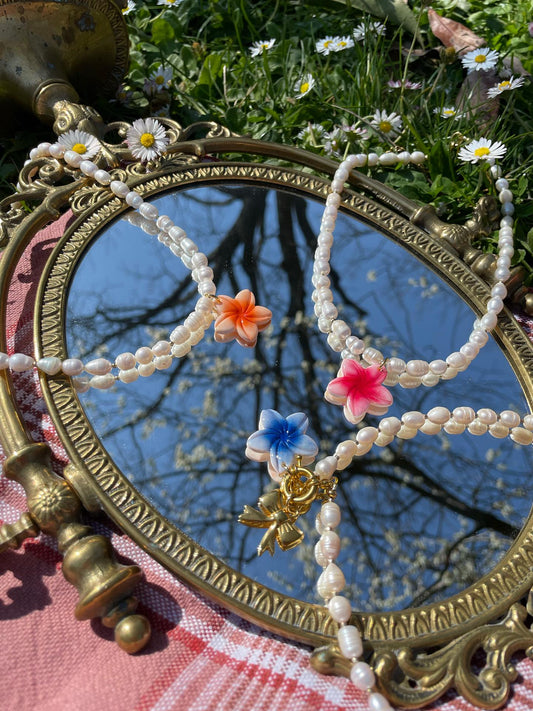 La fleur de templier : quand un charm raconte une histoire