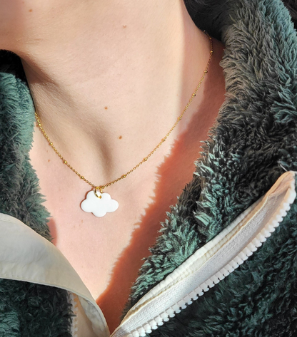 Esther — Collier chaîne dorée charm nuage
