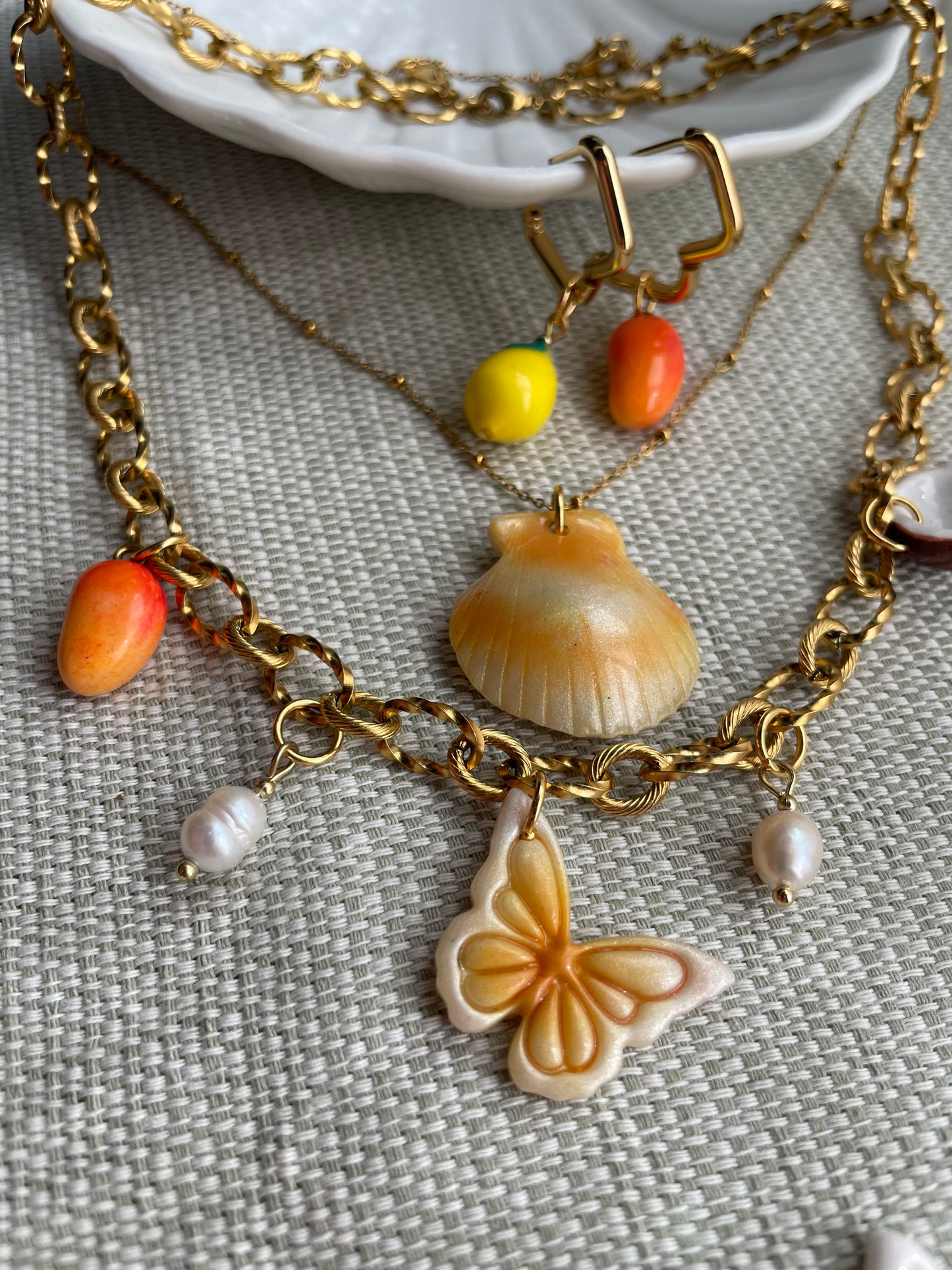 Collier doré Charlotte - jusqu'à 7 charms