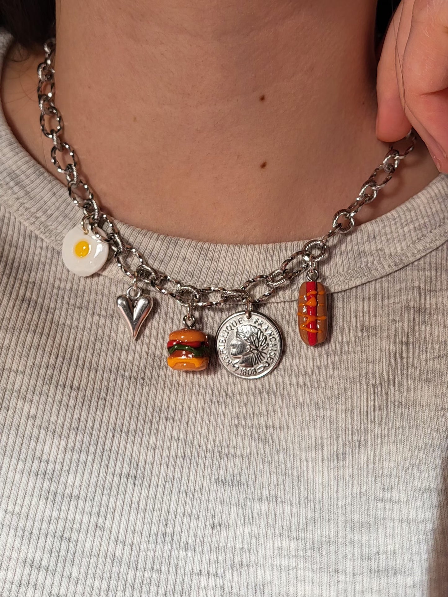 Madeleine - collier chaîne argentée charms personnalisables