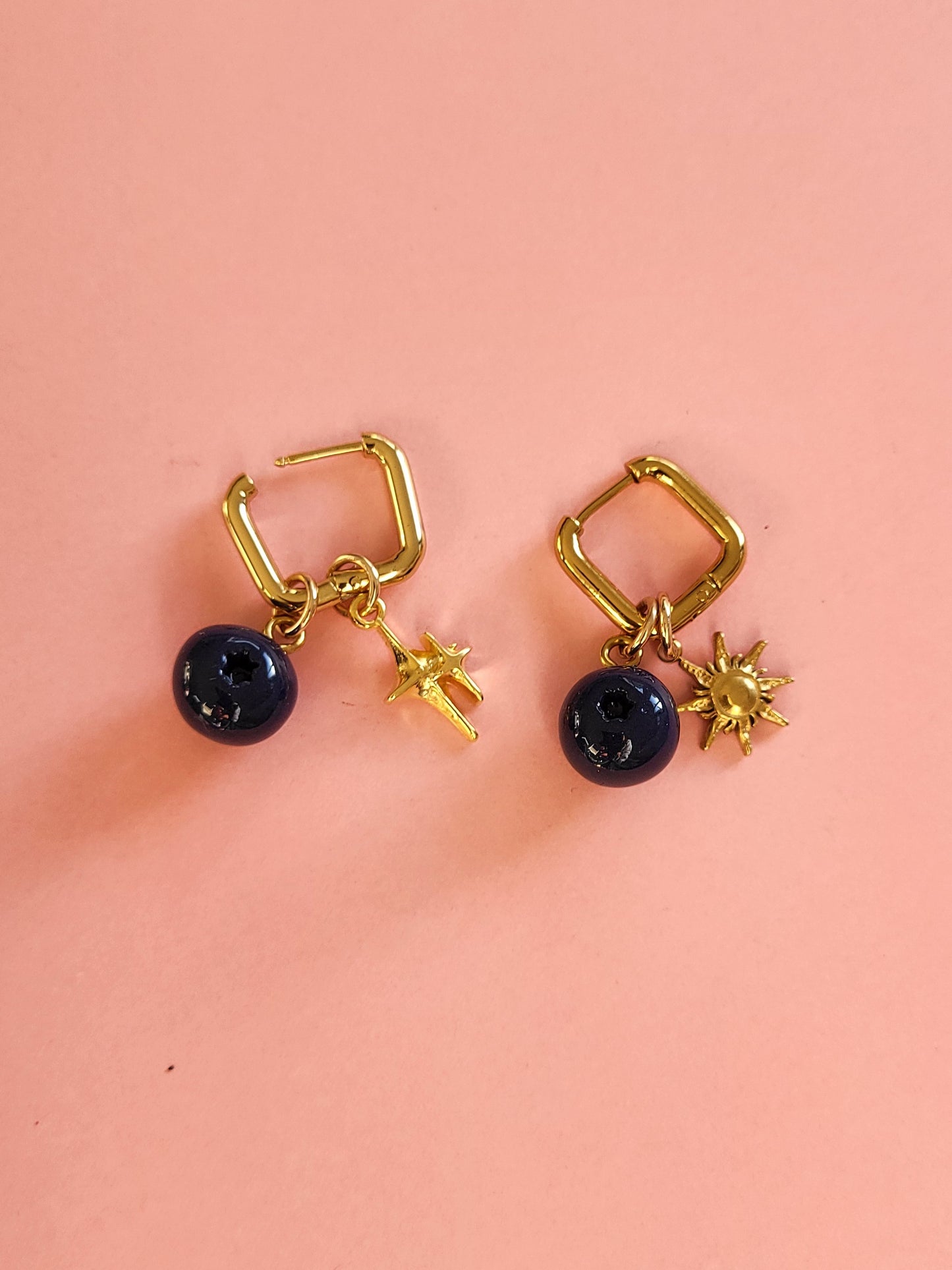 Maeva - boucles d'oreilles carré or 18k