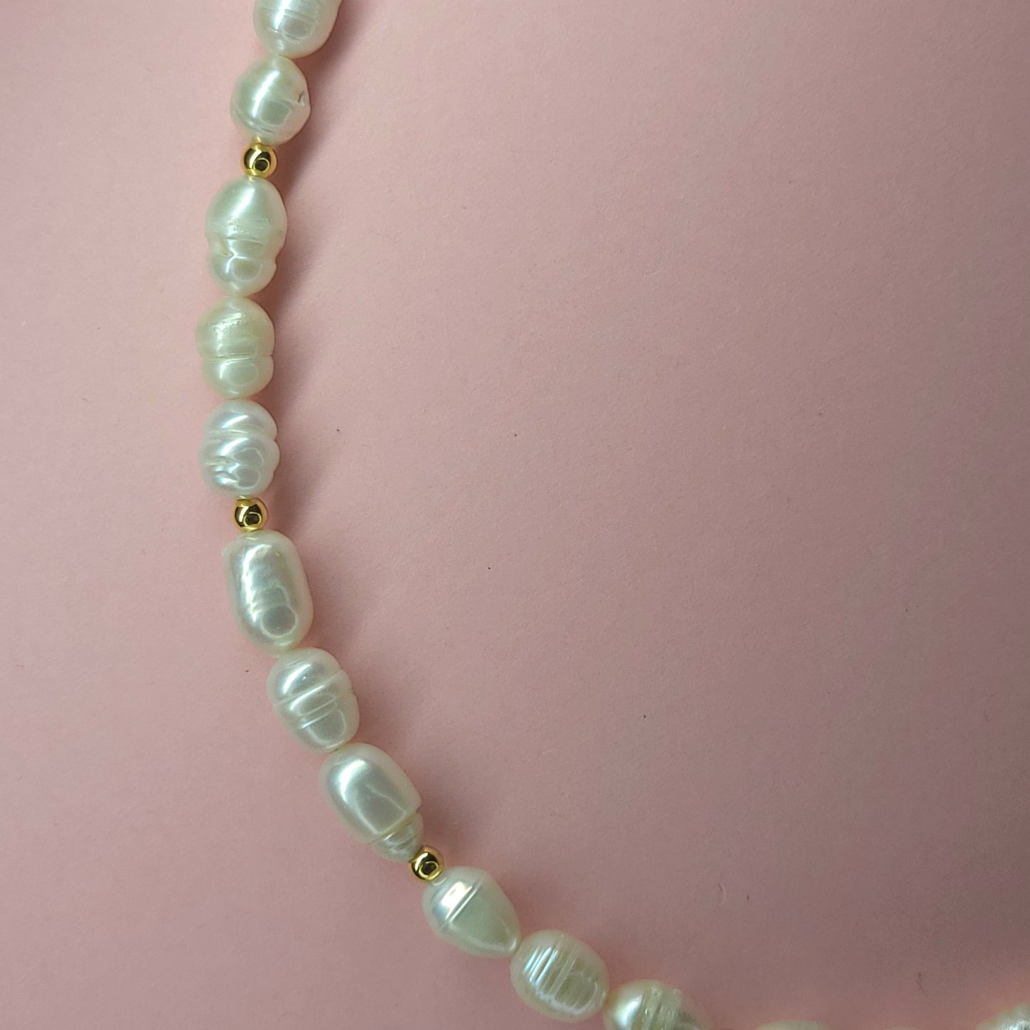 Mathilde - bracelet perles d'eau douce charms personnalisables