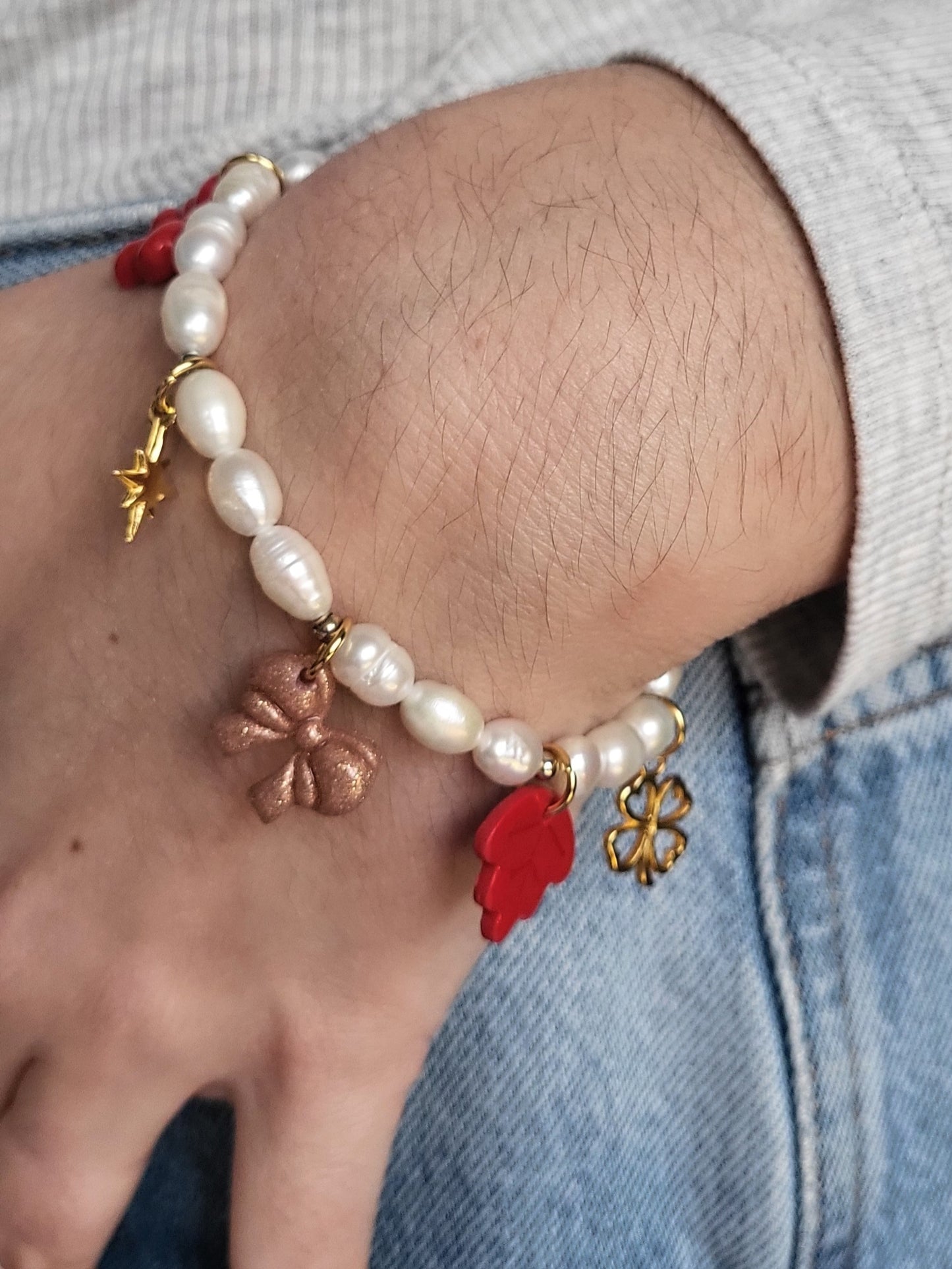 Margaux - bracelet perles d'eau douce charms personnalisables