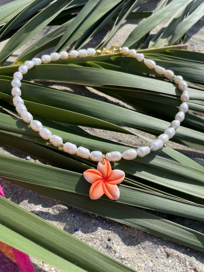 Collier perles d'eau douce - charms personnalisables