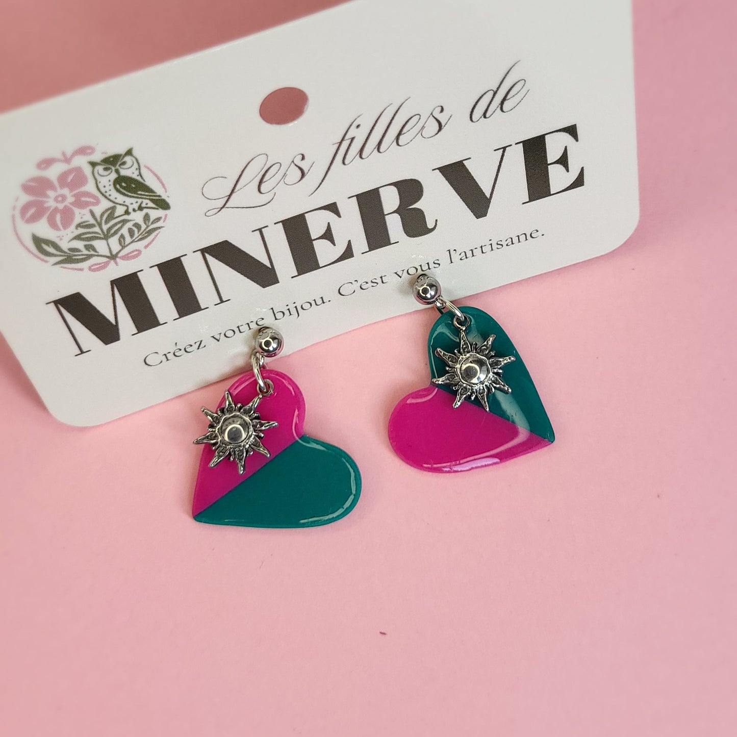 Léonie - boucles d'oreilles cœur vert et rose